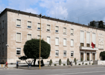 Ndryshime në qeveri, kush janë zv.ministrat që lirohen dhe emërohen në detyrë