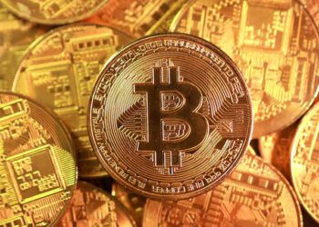 Kaos edhe në botën e kriptomonedhave, “Bitcoin” bie në 90 mijë dollarë, fshiu të gjitha fitimet e vitit 2025! Rënie me 30% në pak javë