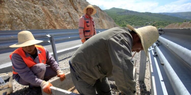 Një kompani kineze e sanksionuar nga SHBA-ja në garë për ndërtimin e autostradës së Malit të Zi