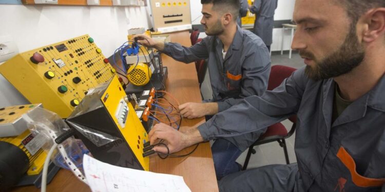 Buxheti 2026, rritet mbështetja për arsimin profesional, ja ku do të përdoren paratë