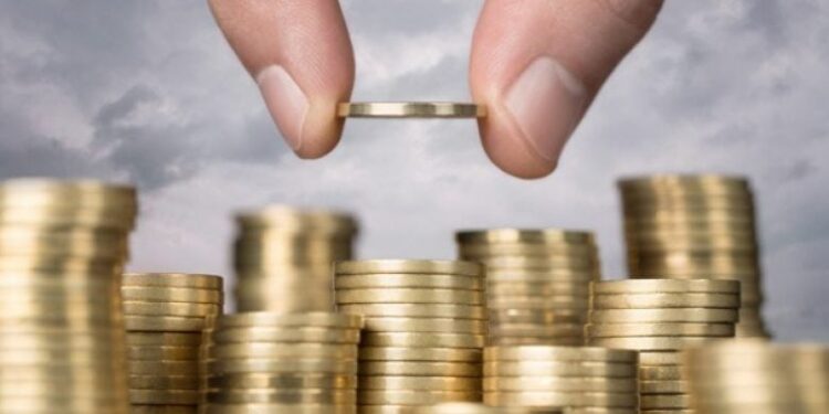 Qeveria dorëzon në Kuvend buxhetin 2026, nga investimet, koncensionet, pagat dhe pensionet