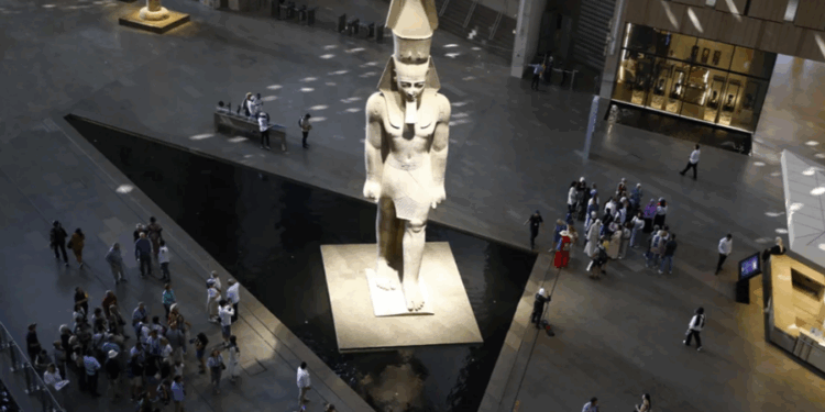 I dedikohet qytetërimit faraonik, hapet sot Muzeu i Madh Egjiptian, më gjiganti në botë