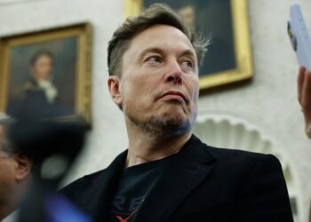 Elon Musk bëhet personi i parë në histori me pasuri 500 miliardë dollarë