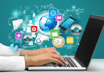 BE “i vë fre” inteligjencës artificiale, kufizimet e reja që po aplikohen. Po në Shqipëri çfarë ndodh?