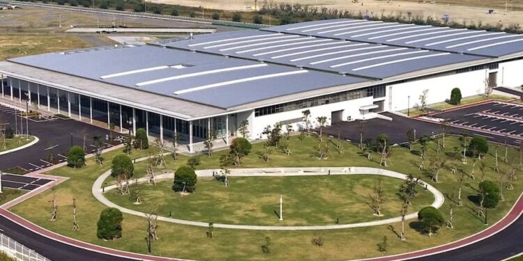 Japonia mposht Kinën dhe arrin “mrekullinë” e shndërrimit të ujit të kripur në energji