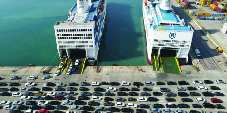 Autoriteti i Konkurrencës hap hetim për tregun e transportit detar të udhëtarëve