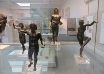 “Koleksioni i Paramithisë”