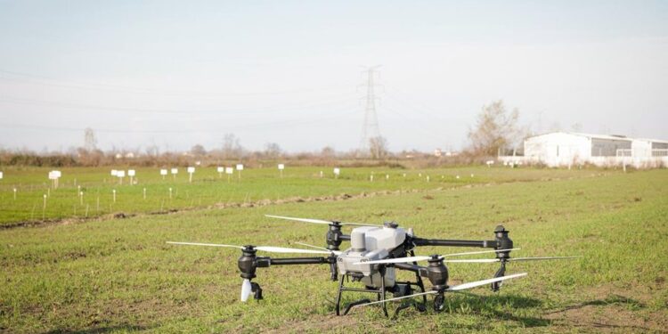 Një dron për fermerët, ministri i Bujqësisë e prezanton në Fushë-Krujë