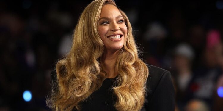 Beyoncé shpallet miliardere nga Forbes