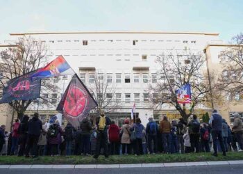 Kushner tërhiqet nga marrëveshja me Serbinë, pas akuzave për korrupsion ndaj zyrtarëve