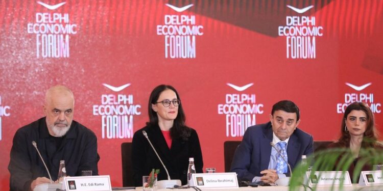 Ministrja Ibrahimaj: Transformimi ekonomik i Shqipërisë po përshpejtohet, investimet, eksportet dhe energjia e gjelbër në qendër të zhvillimit