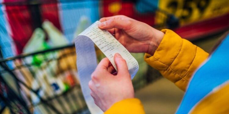 Barometri i Ballkanit 2025, shqetësimi madhor i shqiptarëve janë çmimet e larta