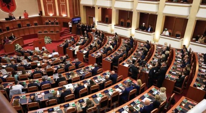 Miratohet ligji! Nga 1 janari, rivlerësimi i pronave me 5%