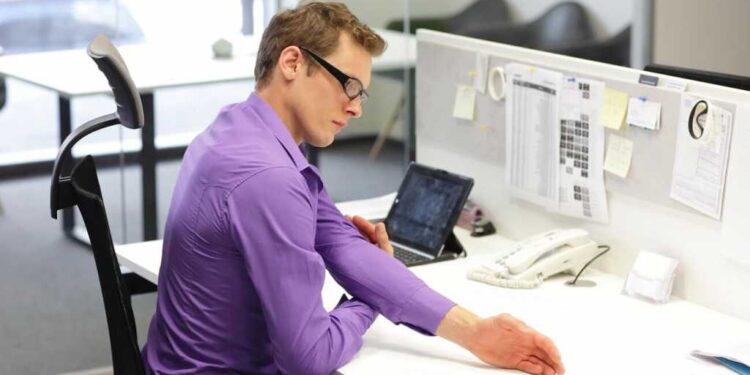 Efektet anësore të punës në zyrë