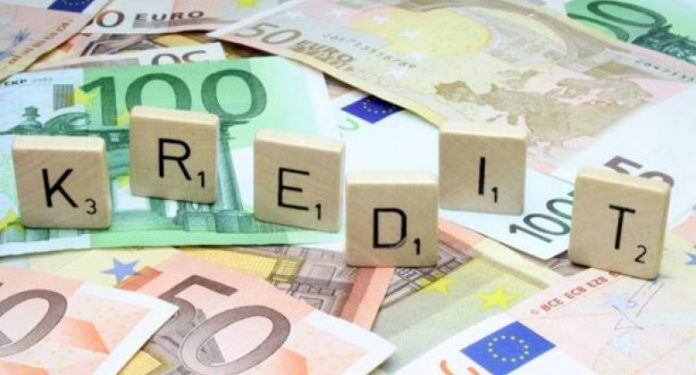 Kredia, ja si pritet të sillen bankat përballë kërkesës së qytetarëve dhe bizneseve