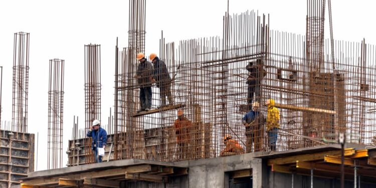 Tatimet nisin kontrollet në terren për pagat tek ndërtim