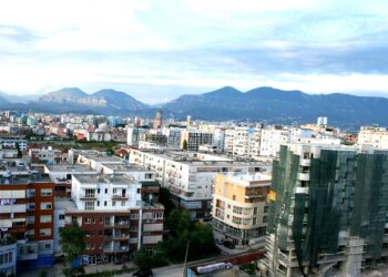 17.2 vite i duhet një familje për të blerë një shtëpi në Shqipëri, më vështirë se kudo në Europë
