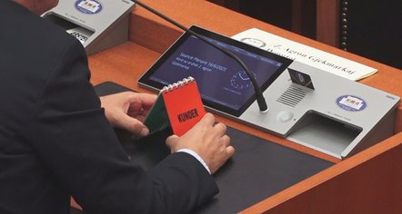 Rriten shpenzimet për “përfaqësuesit e popullit”, mbi 7 milionë euro për paga dhe shpërblime për deputetët në 2025