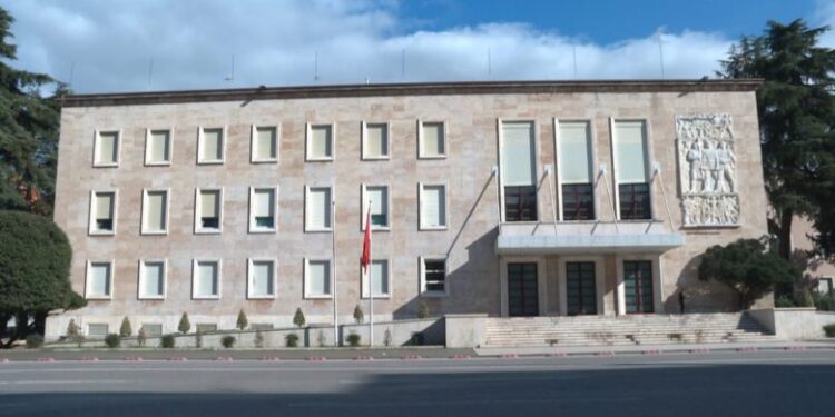 Qeveria miraton Kuadrin Makroekonomik e Fiskal për periudhën 2027-2029