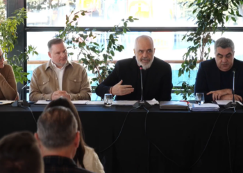 Kushti i Ramës për kryebashkiakët: 1 mijë investime përmes Paketës së Maleve ose nuk rikandidoni