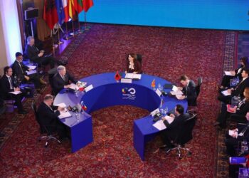 “Korridori VIII” mbledh Ministrat e Jashtëm në Tiranë. Jo thjesht investim, por projekt për sigurinë europiane