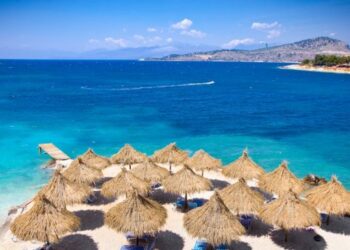 Hapen aplikimet për plazhet private, ja ku do të lejohen