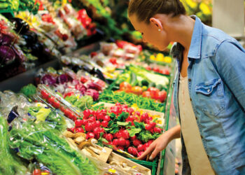Zarzavatet kthehen në mall luksi, pse po na kushtojnë kaq shtrenjtë