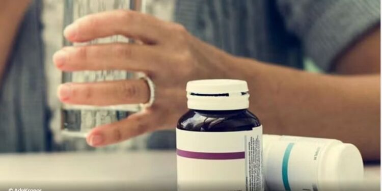 Studimi: Antibiotikët mund të ndryshojnë mikrobiomën e zorrëve deri në 8 vite pas përdorimit