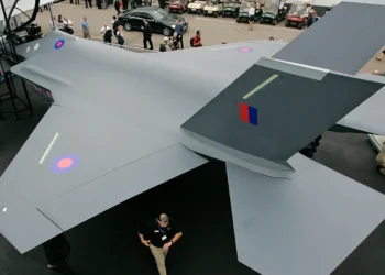 Paratë ”ndjekin” konfliktin, kush po përfiton nga përshkallëzimi SHBA-Iran