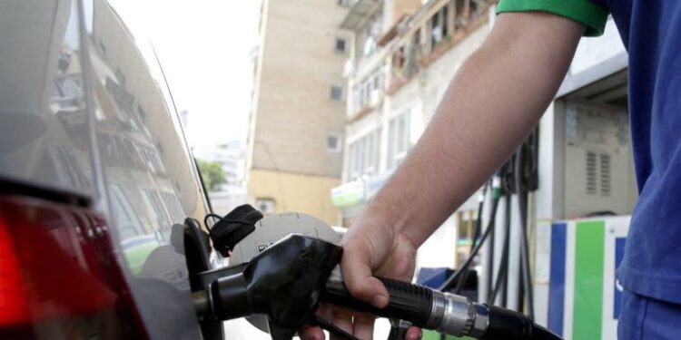 Qeveria ngre zyrtarisht Bordin e Transparencës, pritet të përcaktohen çmimet tavan të  karburanteve