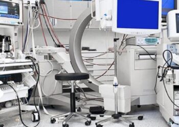 Tarifë e re 0.5% për importuesit e pajisjeve teknologjike në kundërshtim me modelin e BE