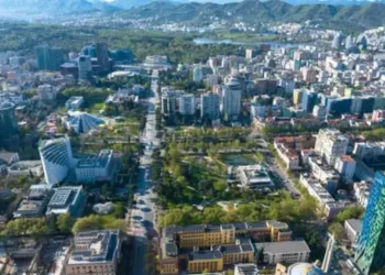 Shqipëria apo rajoni, ku është më i luhatshëm tregu i pronave? Çmimet janë rritur me ritme më të shpejta se në vendet fqinje