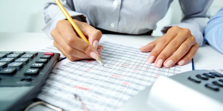 Studimi i ALTAX: Shqipëria në nivel “Mesatar” për taksat; problemet me Paqen Fiskale dhe DIVA 2025