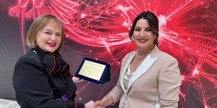 Diaspora vlerëson drejtoreshën e AKD-së, çmim për punën e saj të përditshme me shqiptarët jashtë vendit