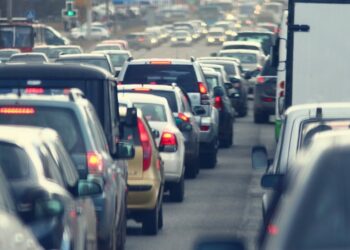 Naftë e shtrenjtë, por importi i makinave arriti rekord historik në mars; 3-fishohen dhe elektriket