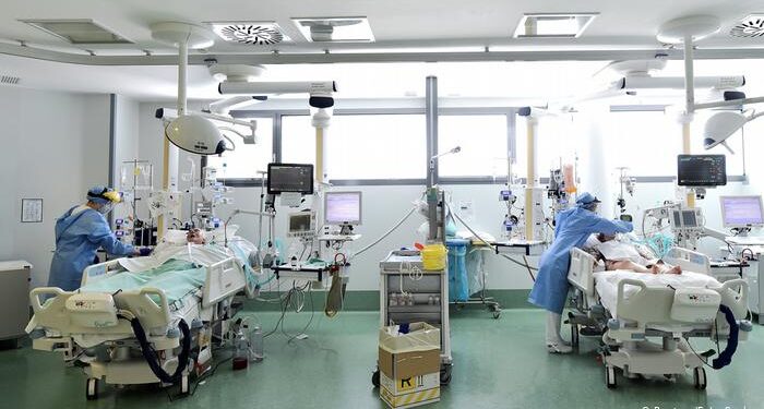 Tatimet publikojnë listën e pagave të referencës në mjekësi dhe estetikë, paralajmërohen kontrolle