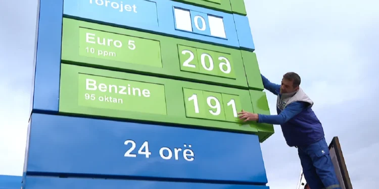 Bordi i Transparencës rrit me 5 lekë çmimin e naftës, u shtrenjtuan bursat