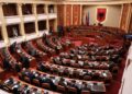 Rriten shpenzimet për “përfaqësuesit e popullit”, mbi 7 mln euro për paga dhe shpërblime për deputetët në 2025