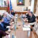 Guvernatori me Bankën Botërore: Shtrenjtimi i naftës do ndikojë te çmimet dhe rritja ekonomike