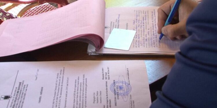 Raporti, Shqipëria dështoi me cilësinë e ligjeve, ka kabinetet qeveritare më të fryra në rajon