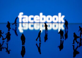 Facebook aktualisht jashtë funksionit për miliona përdorues