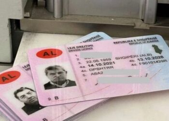 Të marrësh patentën është problem, vetëm 7 nga 43 kalojnë testin. Ritestimi, sfidë më vete