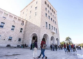 Studentët e huaj zgjedhin Shqipërinë për studime/ Të rinjtë nga Italia, Kosova dhe vendet e rajonit dominojnë regjistrimet