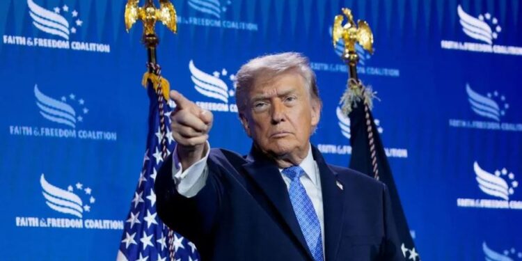 Trump fitoi më shumë se 1 miliard dollarë nga kriptomonedhat në vitin e parë në detyrë