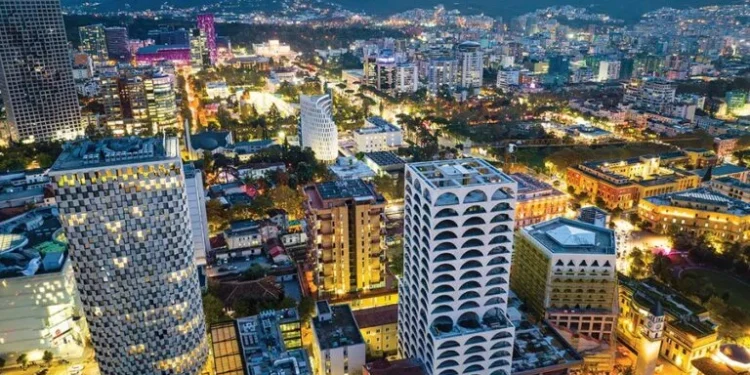 Shqipëria, kampione në “llaç e tulla” në Europë, ndërton 2.5 herë më shumë se mesatarja e BE-së