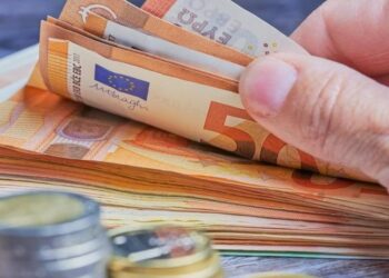 Evropa përgatitet për emergjencat, BQE kërkon të ruhet cash-i si alternativë ndaj pagesave digjitale