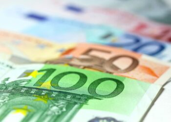 Rezerva valutore arrin pranë kufirit të 8 miliardë eurove