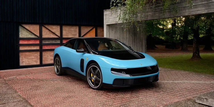 Ferrari vendos rekord, makina e parë elektrike shitet në ankand për 40 milionë dollarë