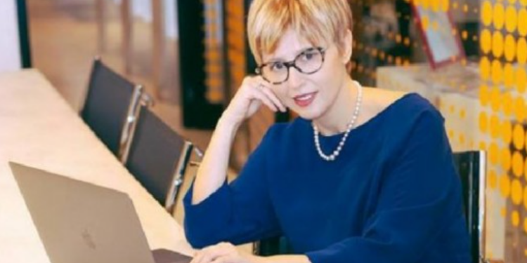 Dy modele mikëpritje dhe ndryshimi midis vlerës edhe maksimizimit të fitimit