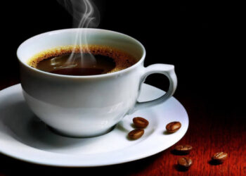 Një filxhan kafe ndihmon në humbjen e peshës